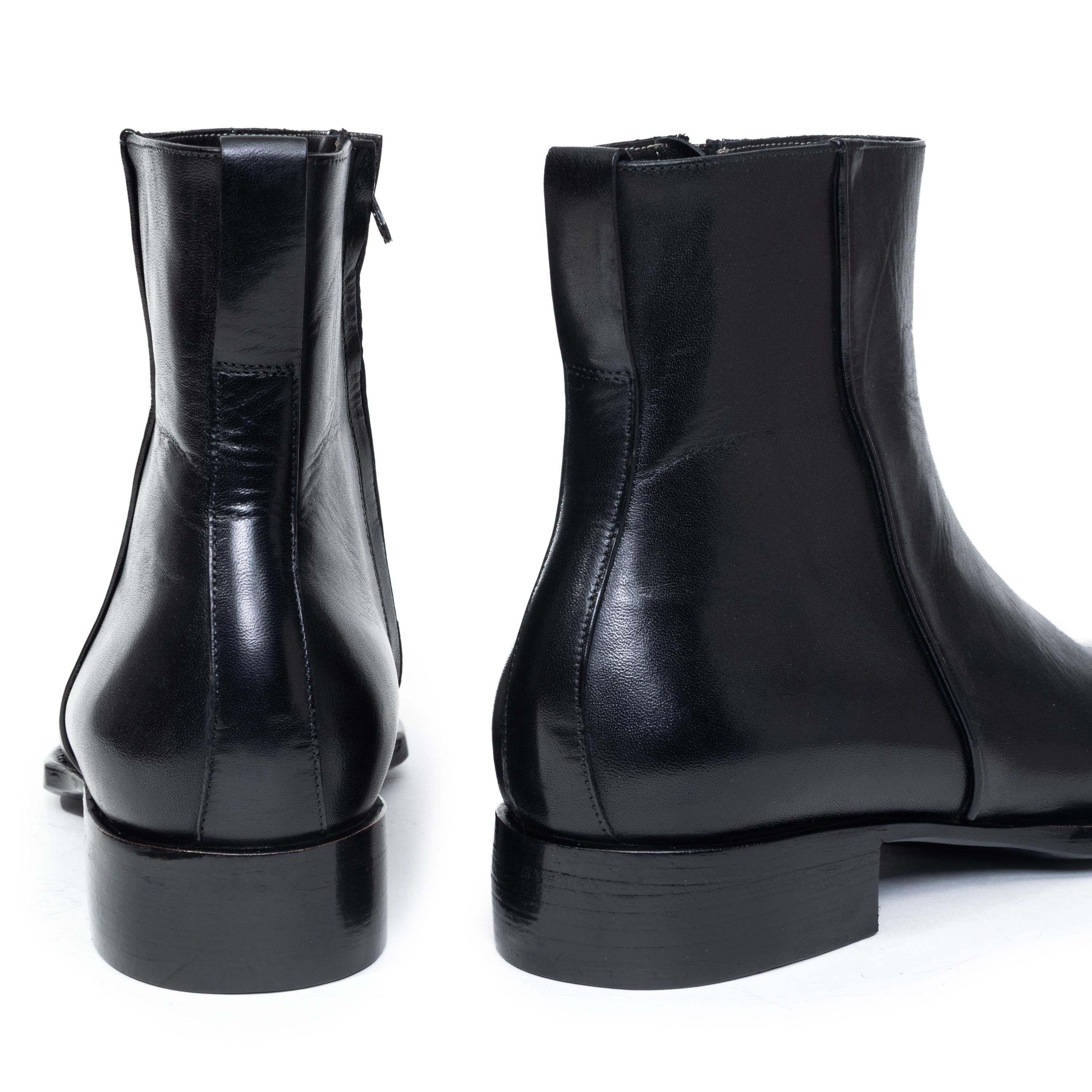 [Dark Anthracite]