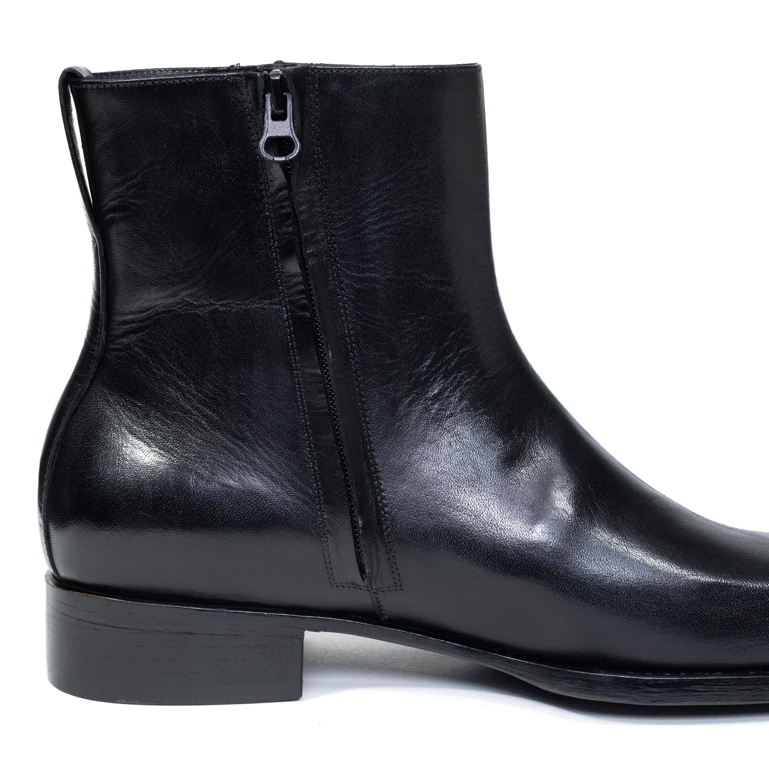 [Dark Anthracite]