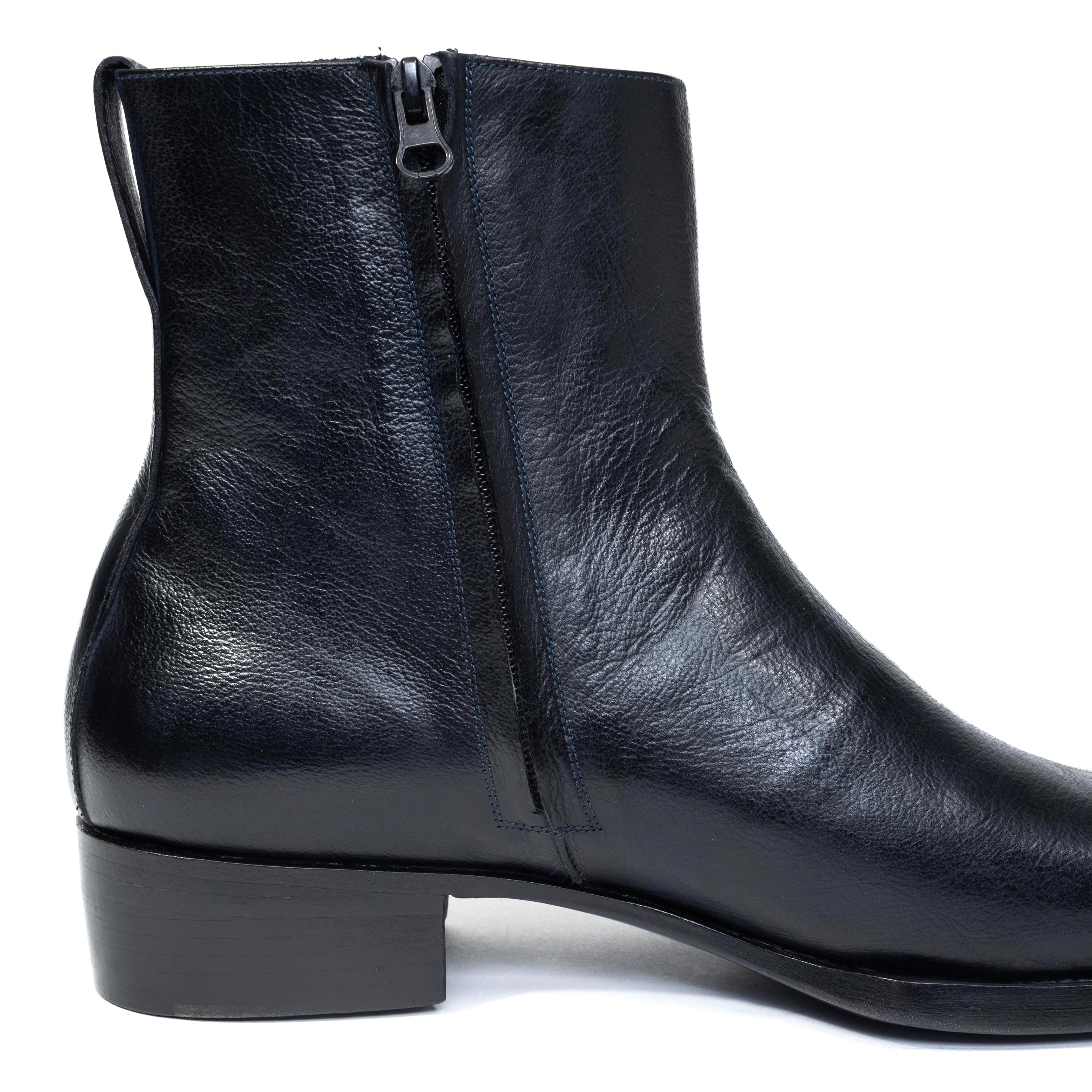 [Dark Anthracite]