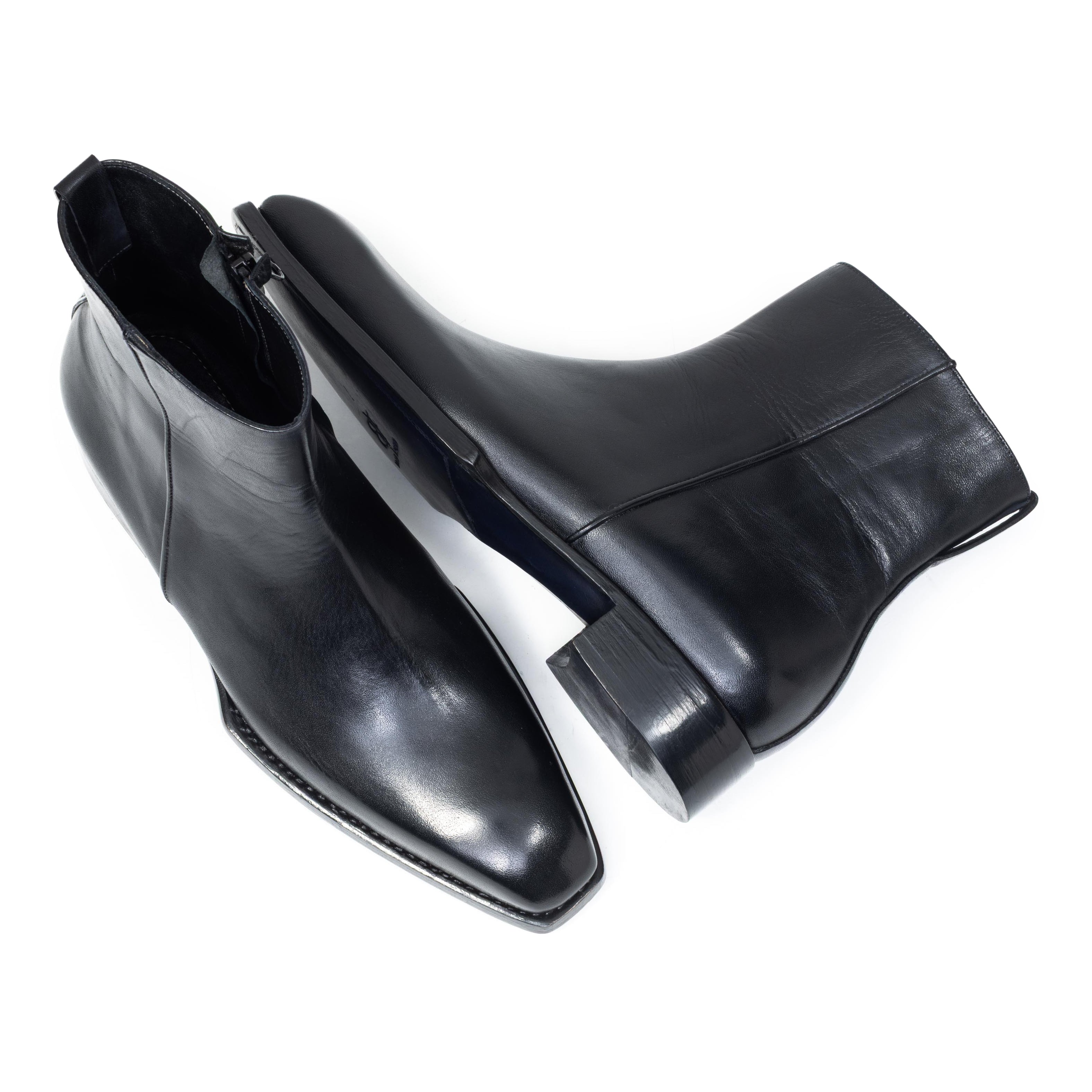 [Dark Anthracite]