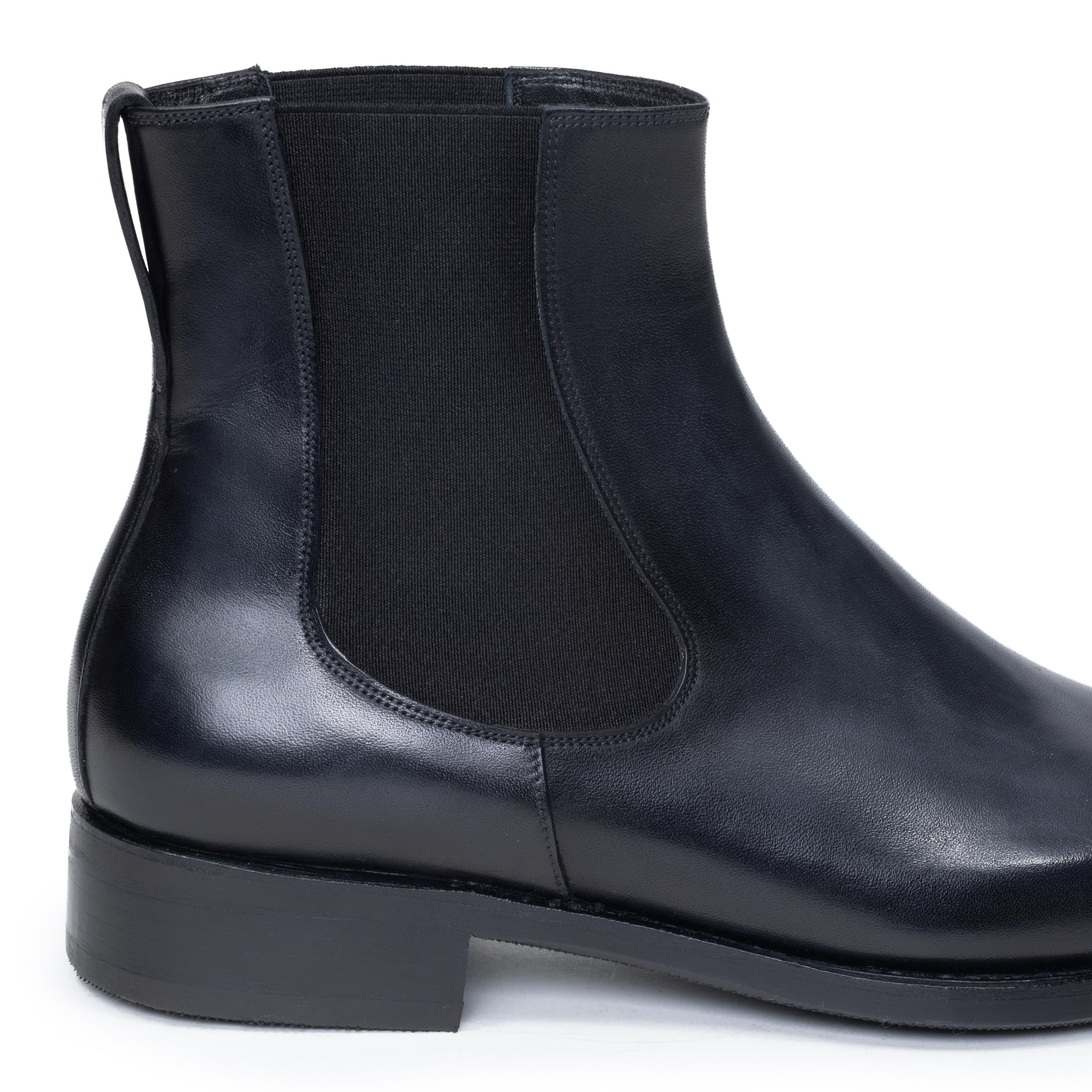 [Dark Anthracite]