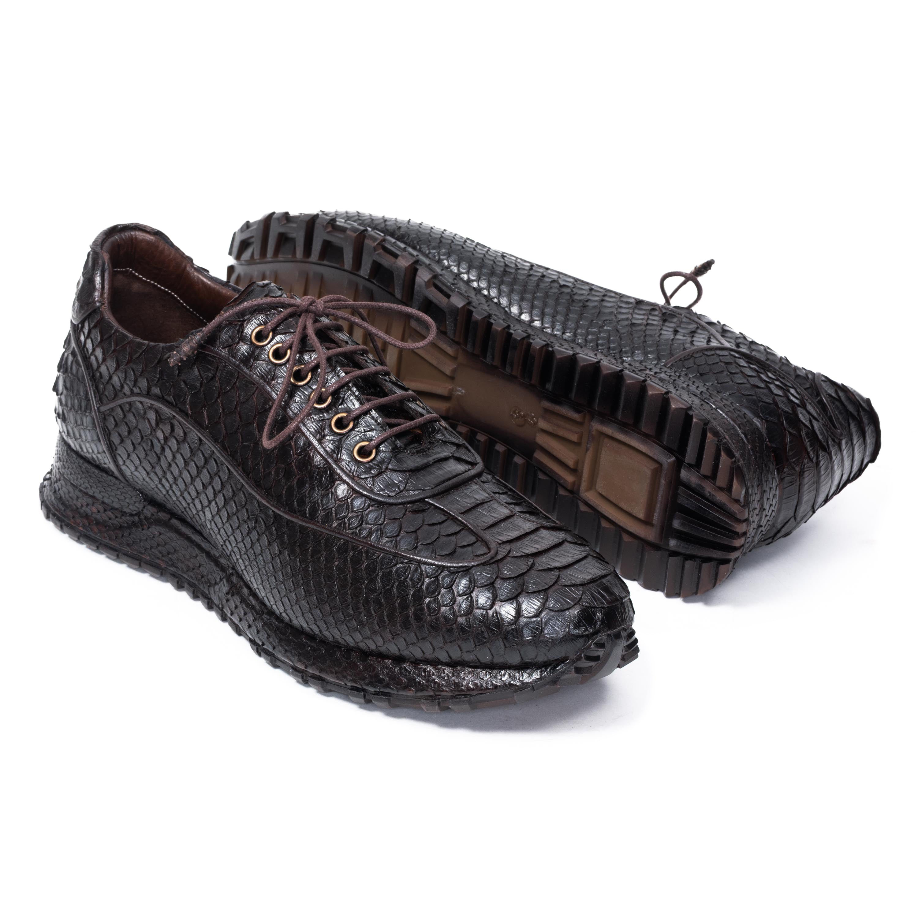 [Dark Brown] 