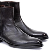 [Dark Brown]